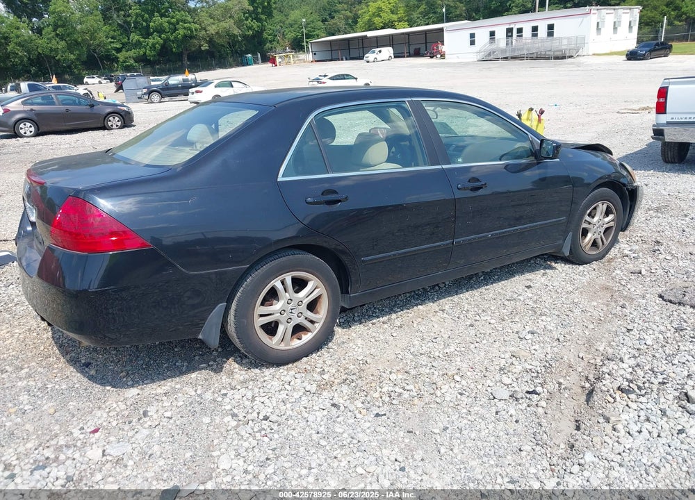 2007 HONDA ACCORD VIN: JHMCM56317C021253