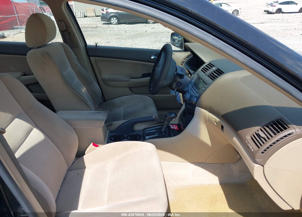 2007 HONDA ACCORD VIN: JHMCM56317C021253