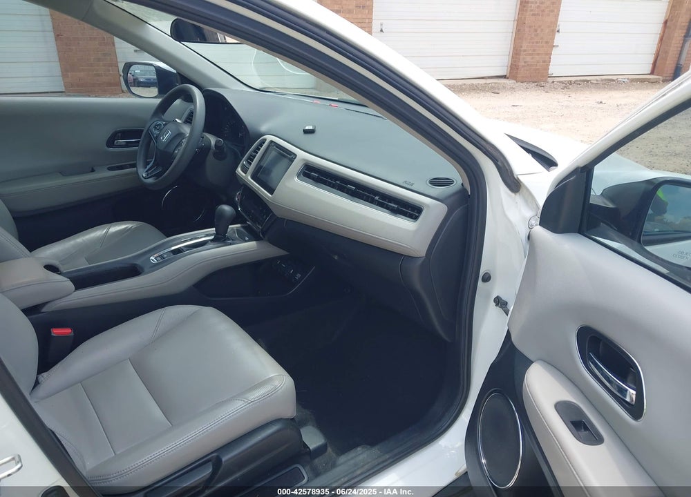 2017 HONDA HR-V VIN: 3CZRU5H51HM709497