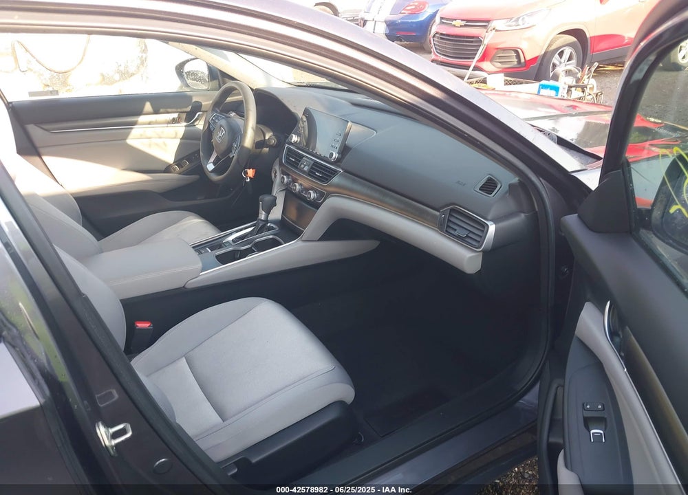 2019 HONDA ACCORD LX 1.5T VIN: 1HGCV1F18KA065326