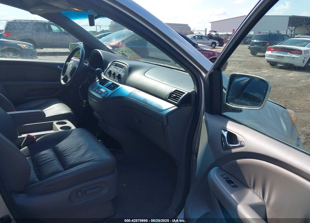2010 HONDA ODYSSEY EX-L VIN: 5FNRL3H63AB081104