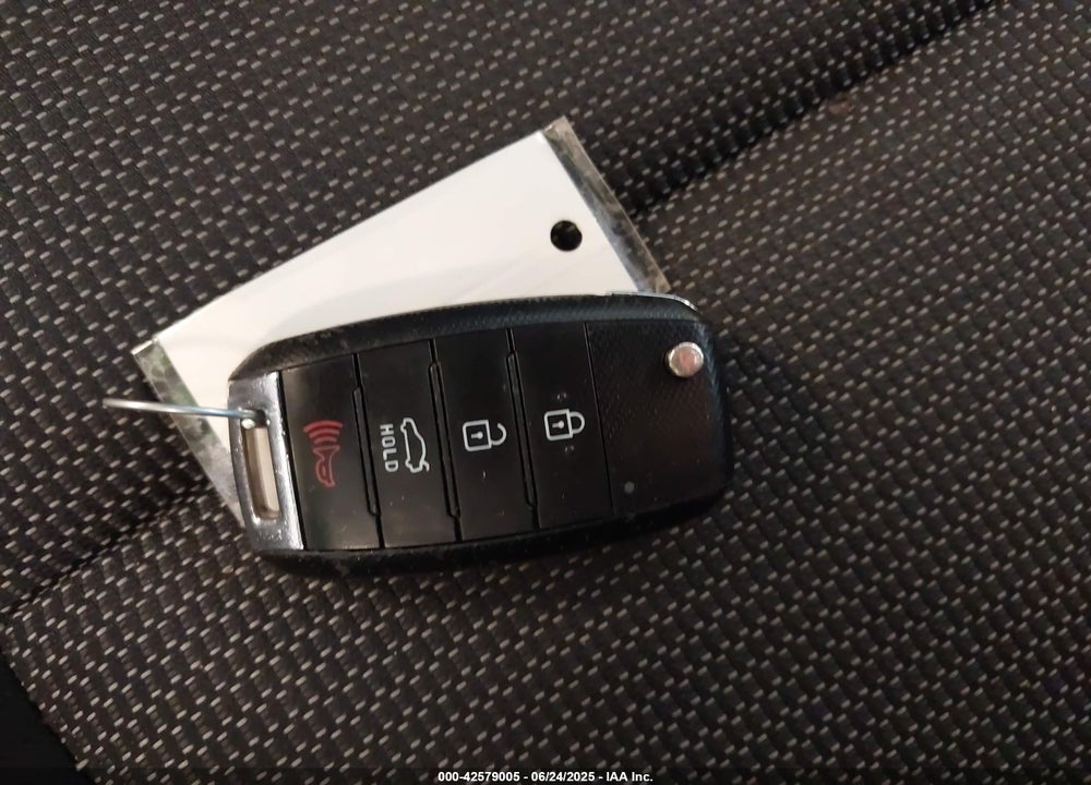 2018 KIA FORTE VIN: 3KPFK4A72JE192196