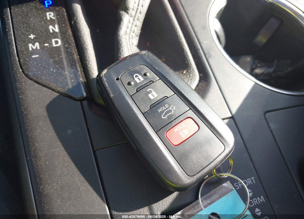 2023 TOYOTA HIGHLANDER XLE VIN: 5TDKDRAH7PS029752