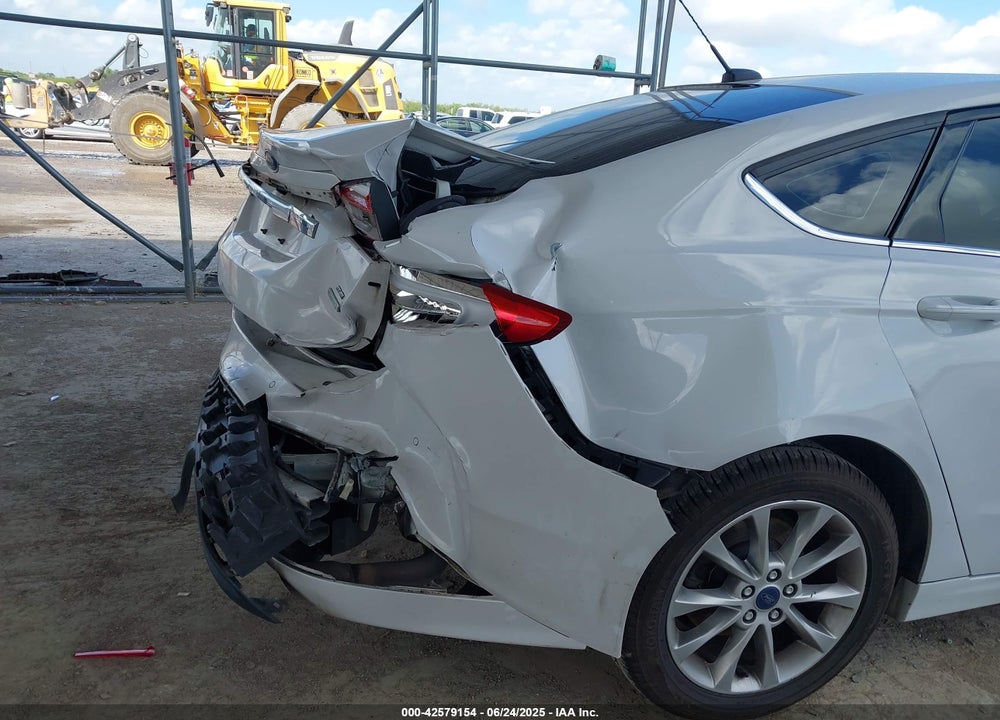 2017 FORD FUSION VIN: 3FA6P0HD3HR357929