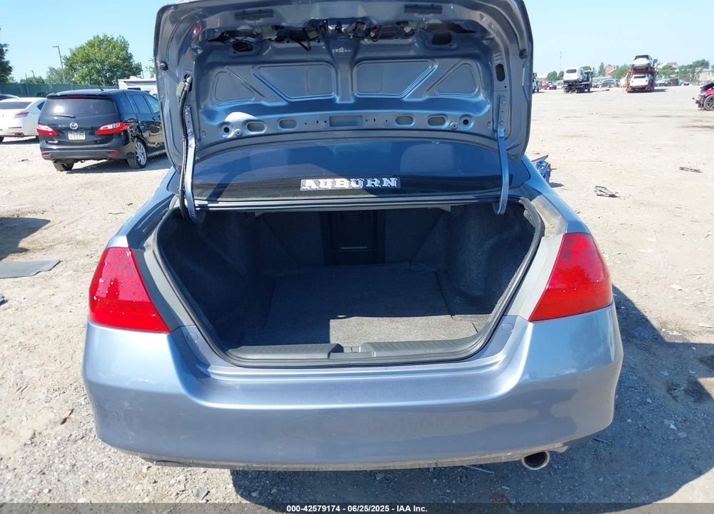 2007 HONDA ACCORD 2.4 EX VIN: 1HGCM56717A095192