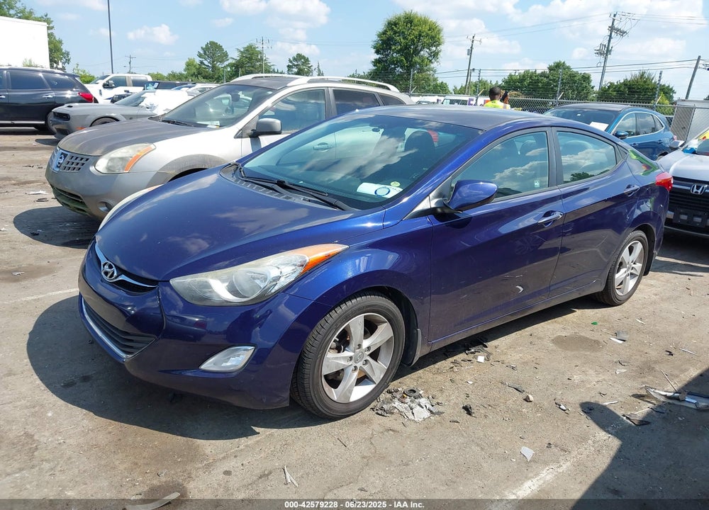 2013 HYUNDAI ELANTRA VIN: 5NPDH4AE3DH273292