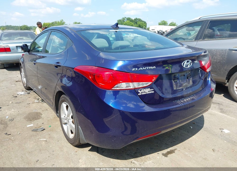 2013 HYUNDAI ELANTRA VIN: 5NPDH4AE3DH273292