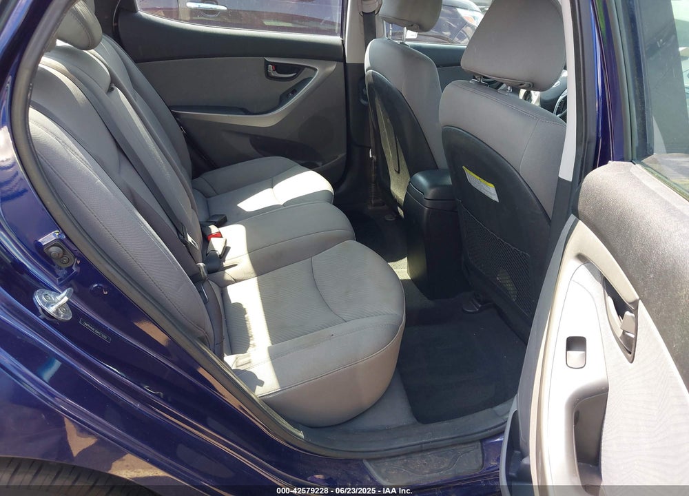 2013 HYUNDAI ELANTRA VIN: 5NPDH4AE3DH273292