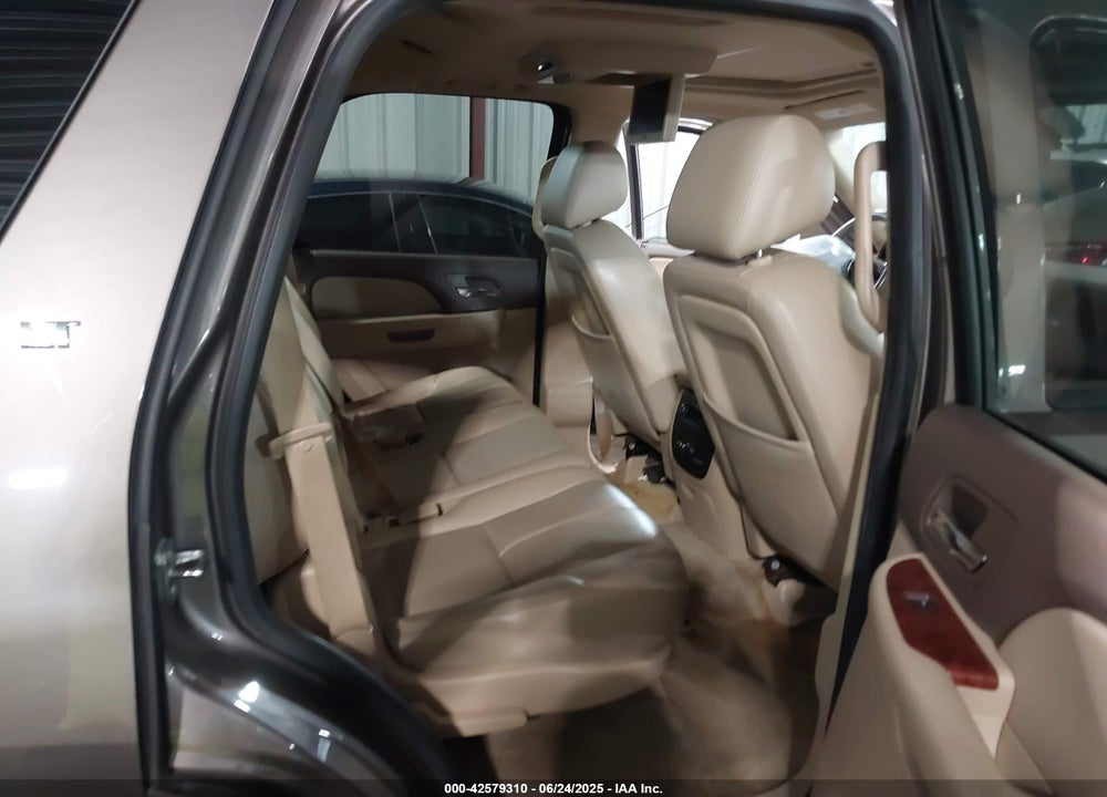 2014 CHEVROLET TAHOE LT VIN: 1GNSKBE01ER105065