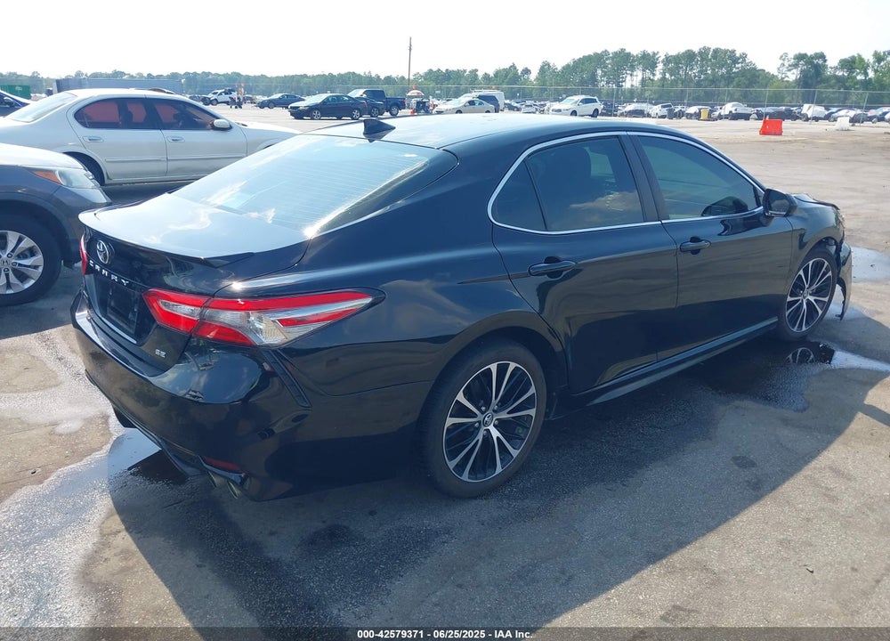 2019 TOYOTA CAMRY VIN: 4T1B11HK2KU268136