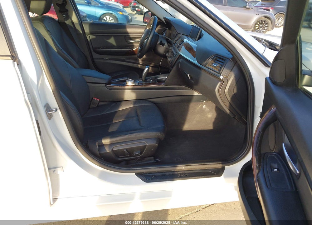 2015 BMW 3 SERIES VIN: WBA3C1C59FK120021