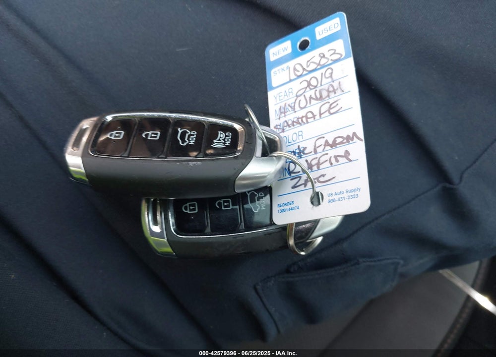 2019 HYUNDAI SANTA FE VIN: 5NMS53AD0KH018241