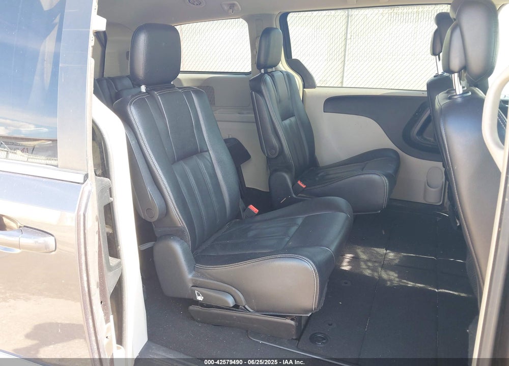 2015 CHRYSLER TOWN & COUNTRY TOURING VIN: 2C4RC1BG2FR636786