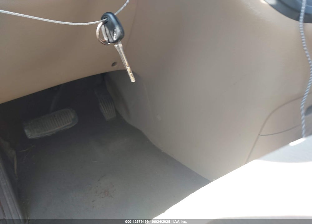 2010 KIA SEDONA LX VIN: KNDMG4C39A6354415