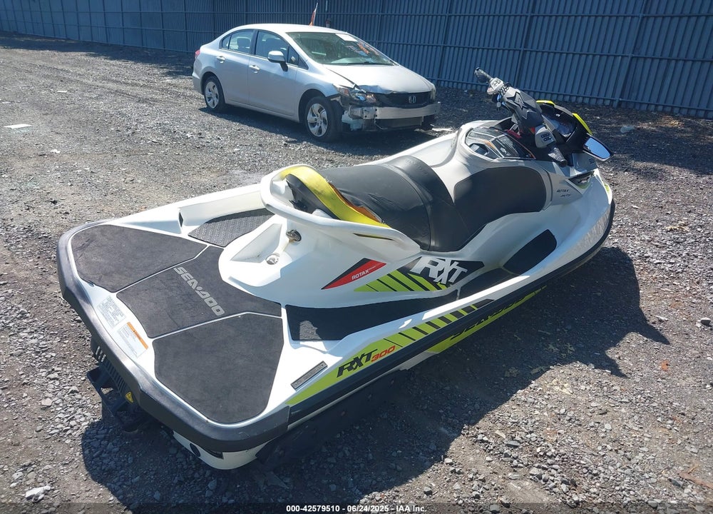 2017 SEA DOO RXT-300 VIN: 00000YDV12081C717