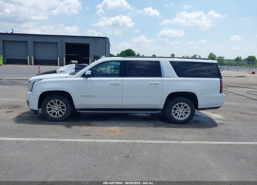 2018 GMC YUKON XL VIN: 1GKS2FKC0JR129872