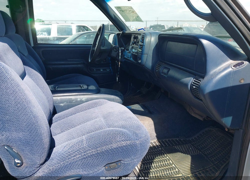 1998 GMC SIERRA 1500 SL WIDESIDE VIN: 2GTEK19RXW1541464