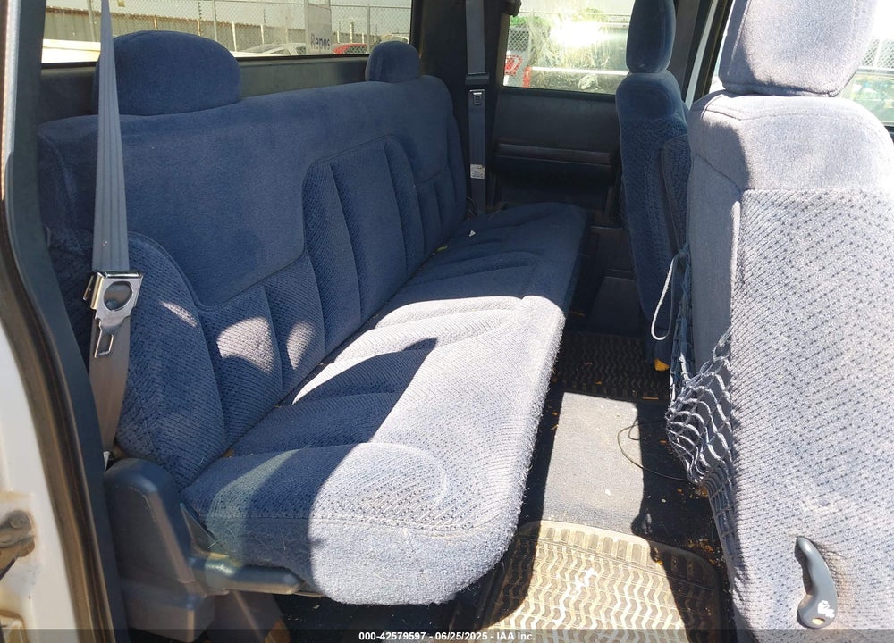 1998 GMC SIERRA 1500 SL WIDESIDE VIN: 2GTEK19RXW1541464