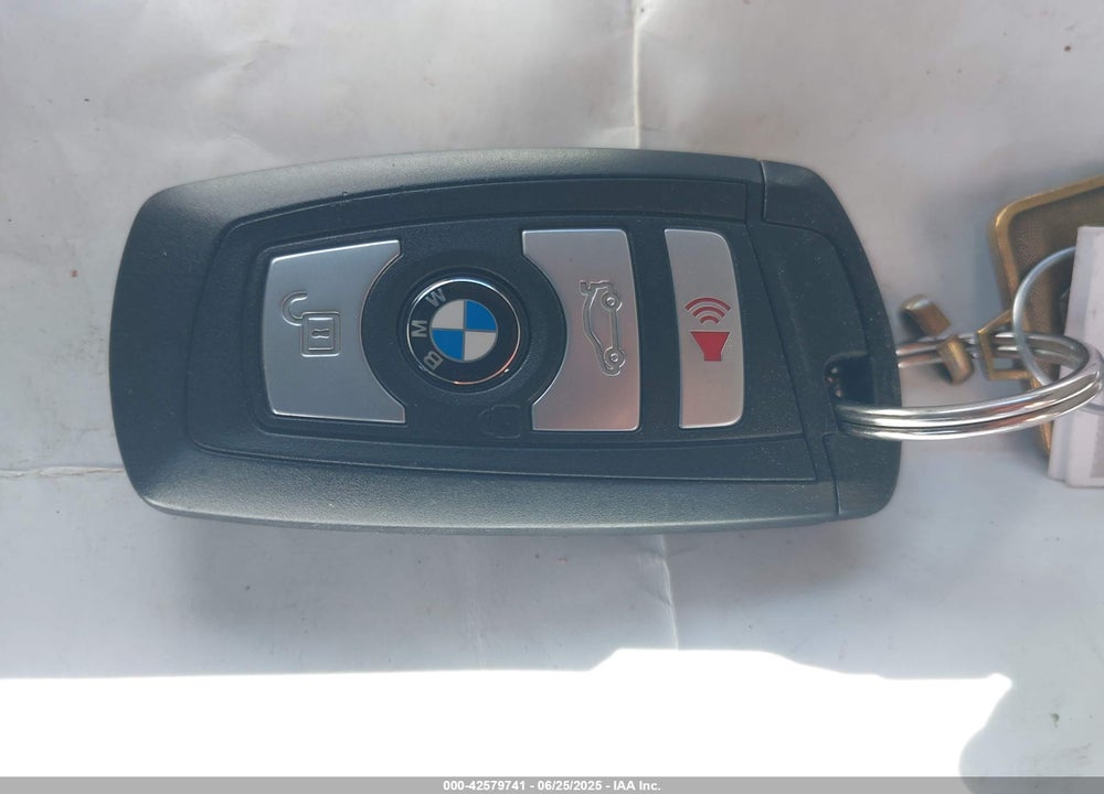 2016 BMW X3 VIN: 5UXWX9C50G0D71916