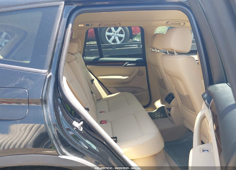 2016 BMW X3 VIN: 5UXWX9C50G0D71916