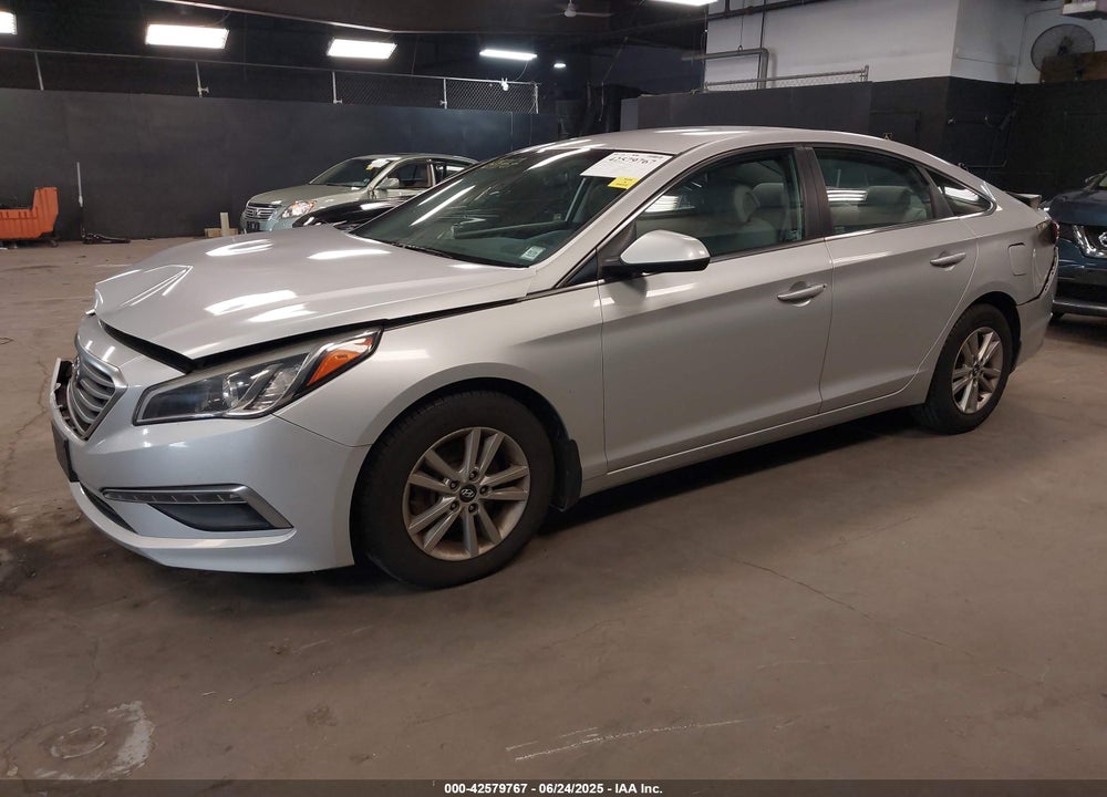2015 HYUNDAI SONATA VIN: 5NPE24AF2FH178885