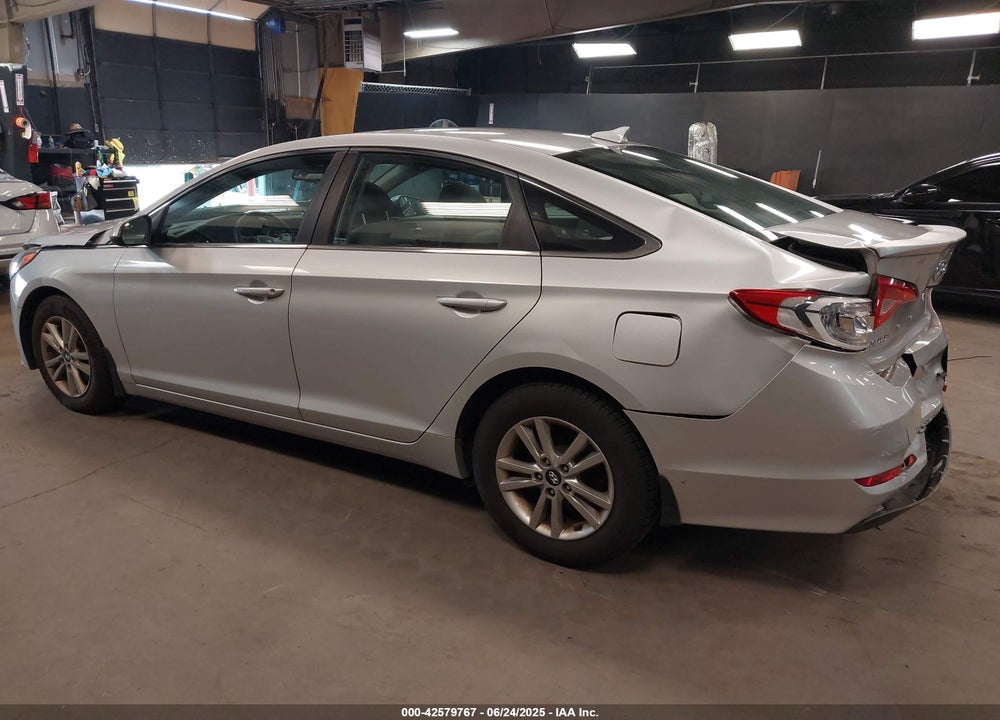 2015 HYUNDAI SONATA VIN: 5NPE24AF2FH178885