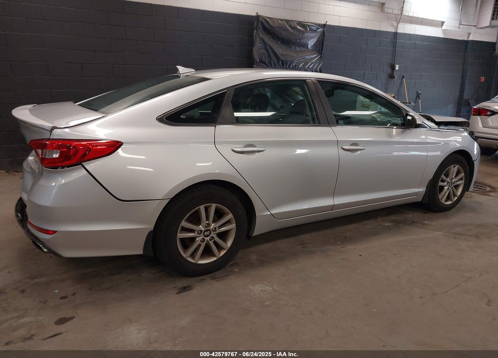 2015 HYUNDAI SONATA VIN: 5NPE24AF2FH178885