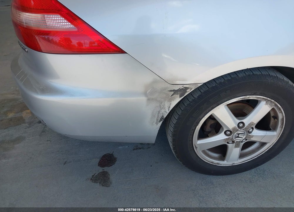2004 HONDA ACCORD 2.4 EX VIN: 1HGCM72604A003543
