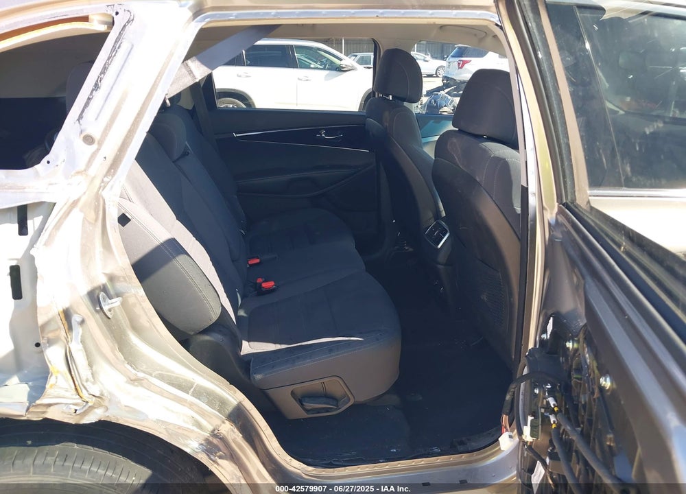 2017 KIA SORENTO VIN: 5XYPG4A34HG209130