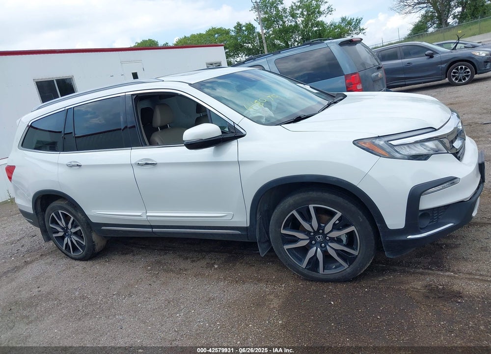 2020 HONDA PILOT AWD TOURING 8 PASSENGER VIN: 5FNYF6H96LB037051