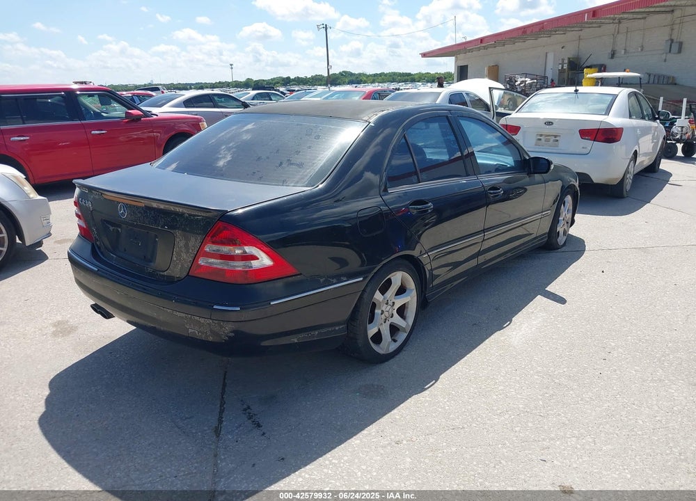 2007 MERCEDES-BENZ C CLASS VIN: WDBRF52H47E023816