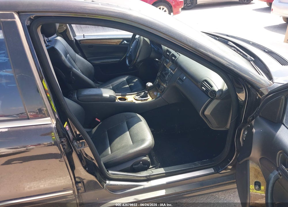 2007 MERCEDES-BENZ C CLASS VIN: WDBRF52H47E023816
