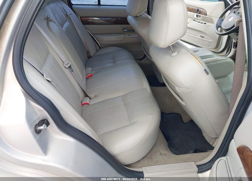 2009 MERCURY GRAND MARQUIS VIN: 2MEHM75V89X611198