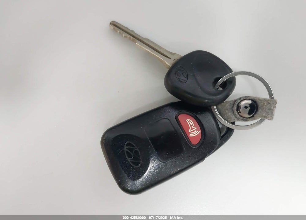 2013 HYUNDAI ELANTRA VIN: 5NPDH4AE4DH155848