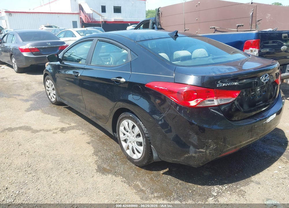 2013 HYUNDAI ELANTRA VIN: 5NPDH4AE4DH155848