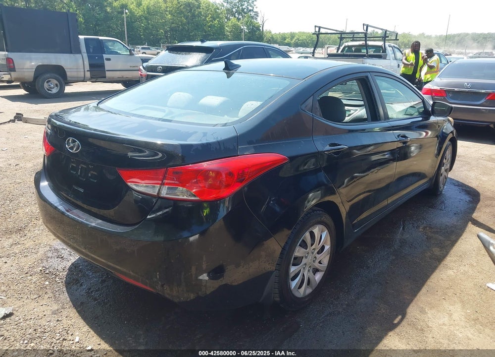 2013 HYUNDAI ELANTRA VIN: 5NPDH4AE4DH155848