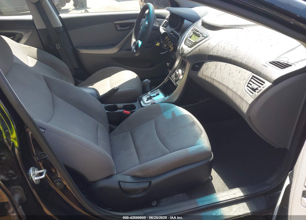 2013 HYUNDAI ELANTRA VIN: 5NPDH4AE4DH155848