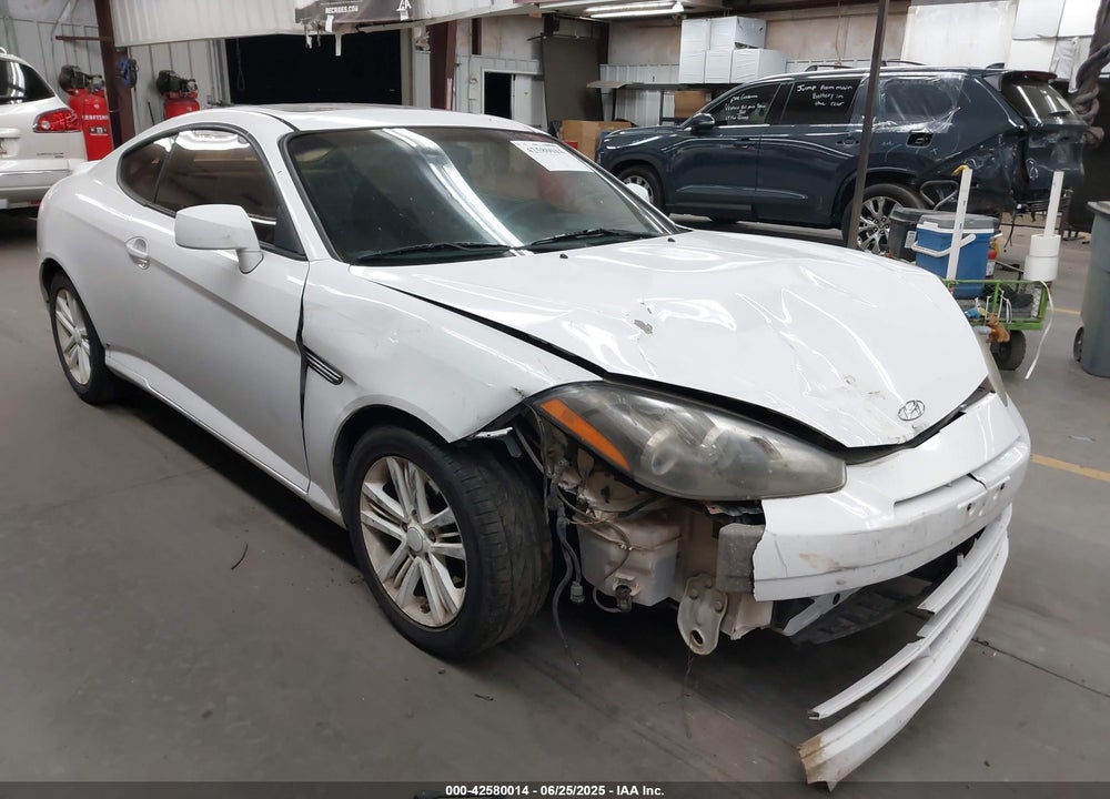 2008 HYUNDAI TIBURON VIN: KMHHM66D98U280005