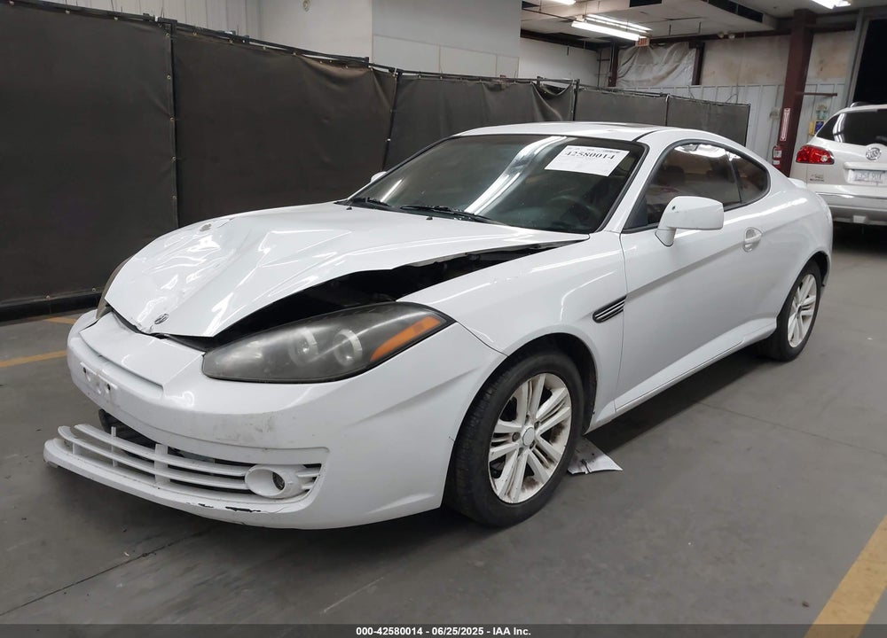 2008 HYUNDAI TIBURON VIN: KMHHM66D98U280005
