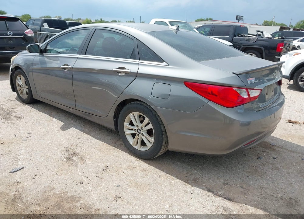 2013 HYUNDAI SONATA GLS VIN: 5NPEB4AC6DH545225