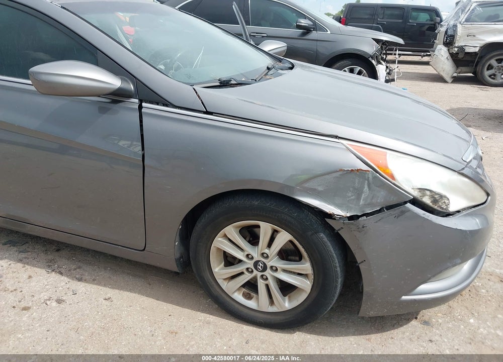 2013 HYUNDAI SONATA GLS VIN: 5NPEB4AC6DH545225