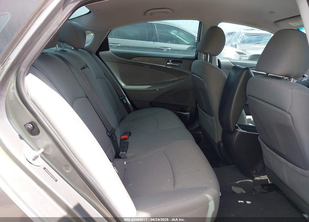 2013 HYUNDAI SONATA GLS VIN: 5NPEB4AC6DH545225