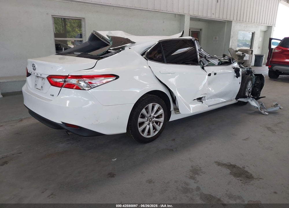 2020 TOYOTA CAMRY VIN: 4T1C11AK5LU905584