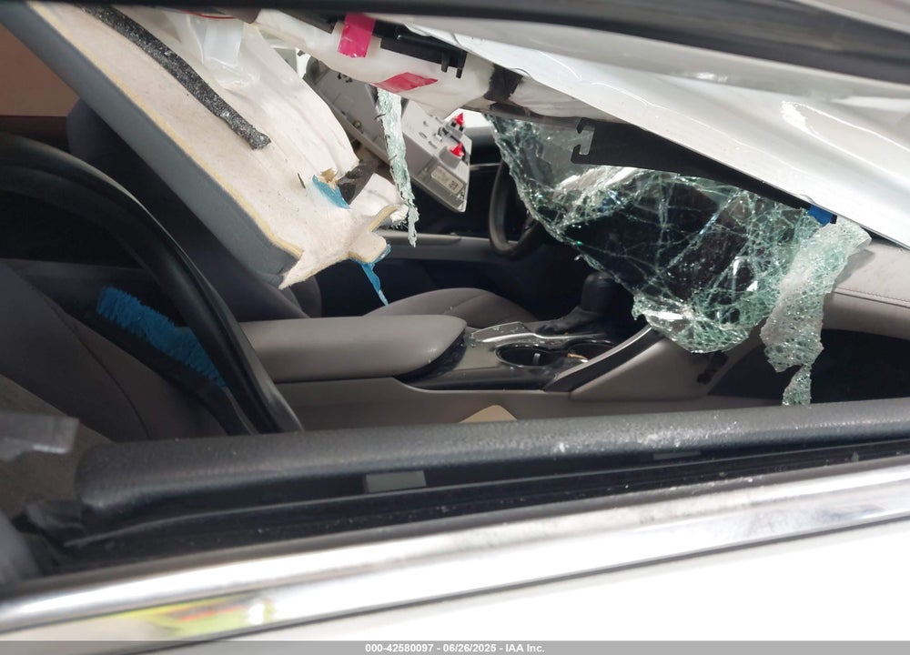 2020 TOYOTA CAMRY VIN: 4T1C11AK5LU905584