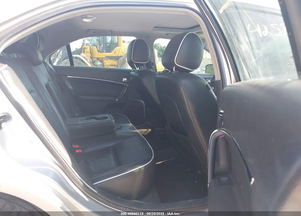 2012 LINCOLN MKZ VIN: 3LNHL2GC5CR817924