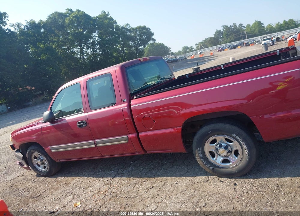 2004 CHEVROLET SILVERADO 1500 LS VIN: 2GCEC19VX41425494