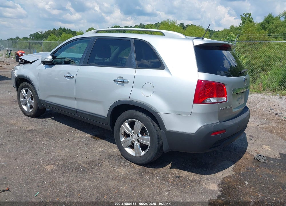 2013 KIA SORENTO VIN: 5XYKU4A29DG359559