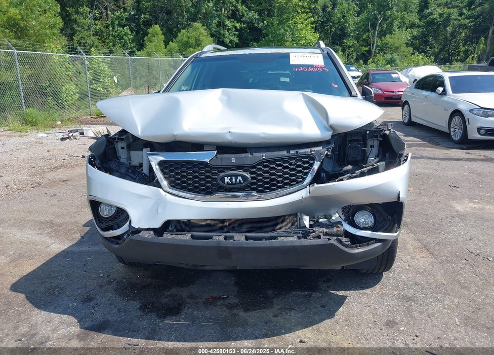 2013 KIA SORENTO VIN: 5XYKU4A29DG359559