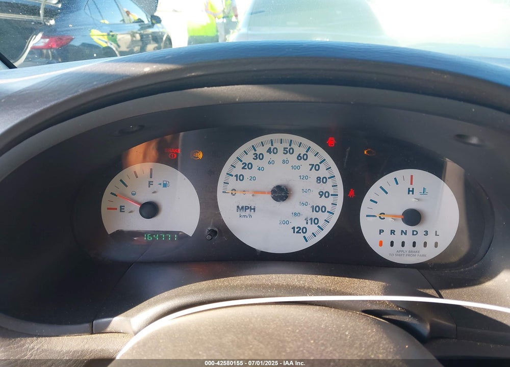 2005 CHRYSLER TOWN & COUNTRY LX VIN: 2C4GP44R65R380758