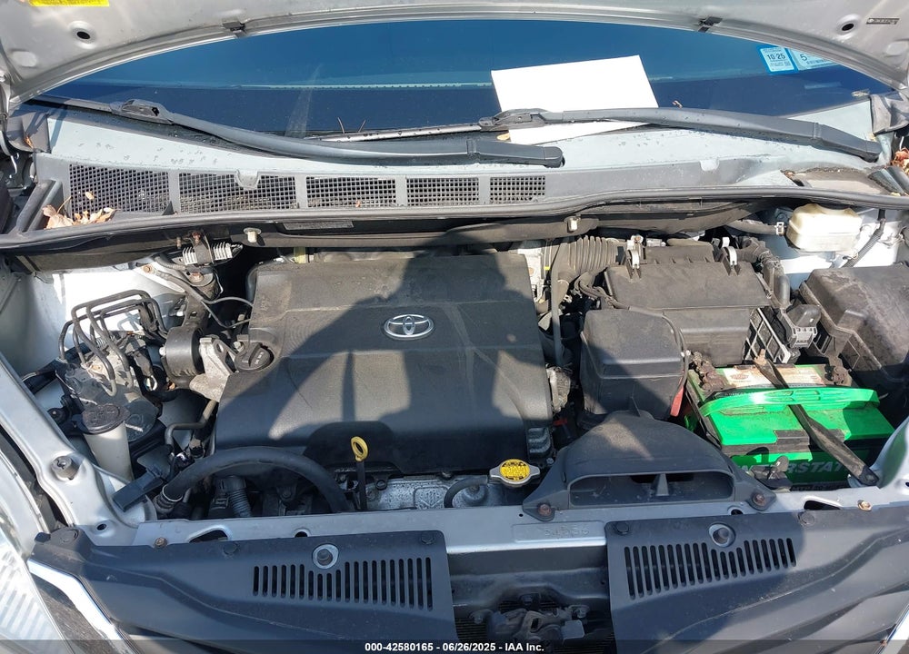 2014 TOYOTA SIENNA VIN: 5TDKK3DC2ES431811